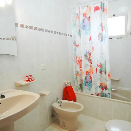 Puerto Del Carmen Sleeps 6 With Pool * بويرتو ذيل كارمين