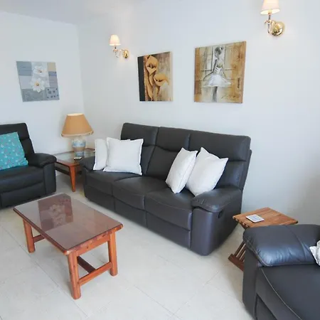 Villa Puerto Del Carmen Sleeps 6 With Pool *
