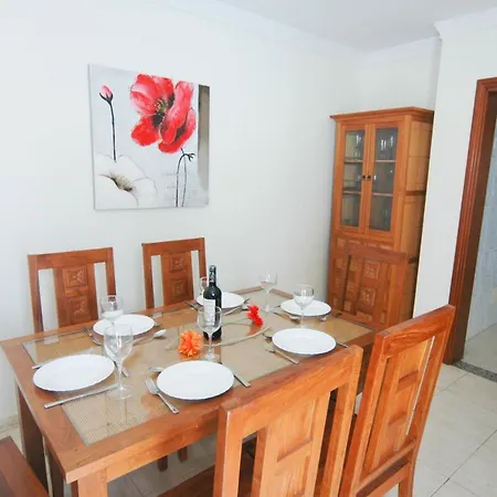 빌라 Puerto Del Carmen Sleeps 6 With Pool